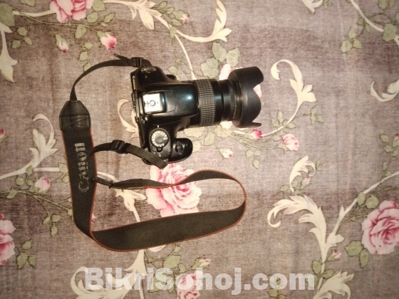 canon1100D dslr camera